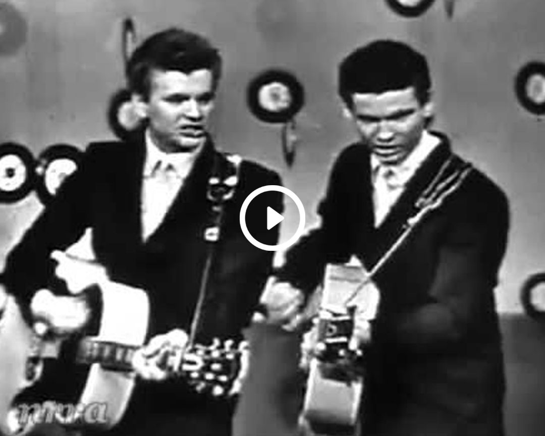 The Everly Brothers – (Til) I Kissed You