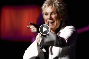 Anne Murray – I Just Fall in Love Again