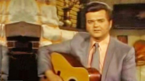 Conway Twitty – I Can’t Stop Loving You