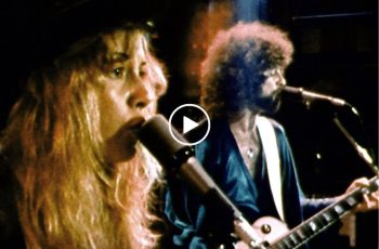 Fleetwood Mac – Go Your Own Way