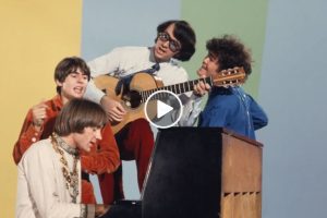 The Monkees – Daydream Believer