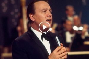 Matt Monro – Walk Away