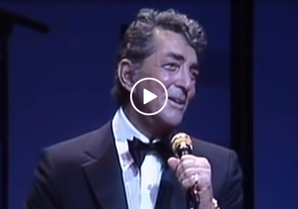 Dean Martin – Everybody Loves Somebody Sometime