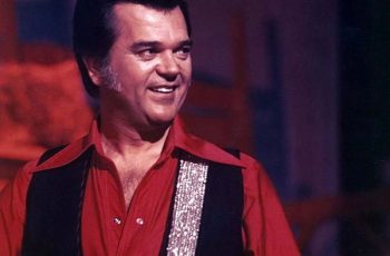 Conway Twitty – There’s a Honky Tonk Angel (Who’ll Take Me Back In)