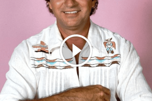 Mac Davis – Texas in My Rear View Mirror