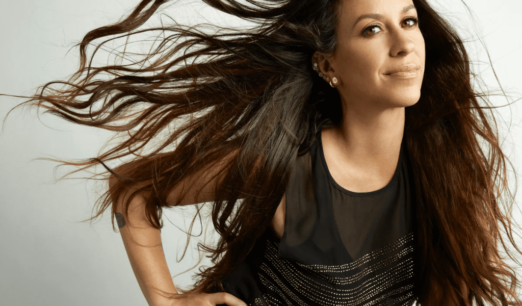 Alanis Morissette: The Icon of Raw Emotion and Unforgettable Music