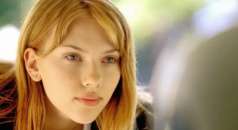 Scarlett Johansson Shines in Lost in Translation: A Cinematic Masterpiece