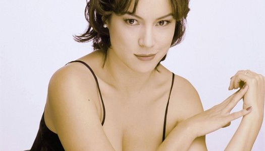 Jennifer Tilly: A Life of Glamour, Talent, and Unwavering Charisma